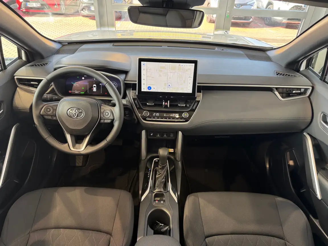 TOYOTA COROLLA CROSS