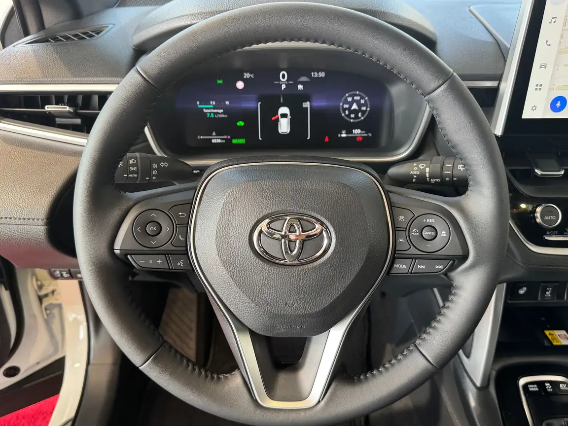 TOYOTA COROLLA CROSS