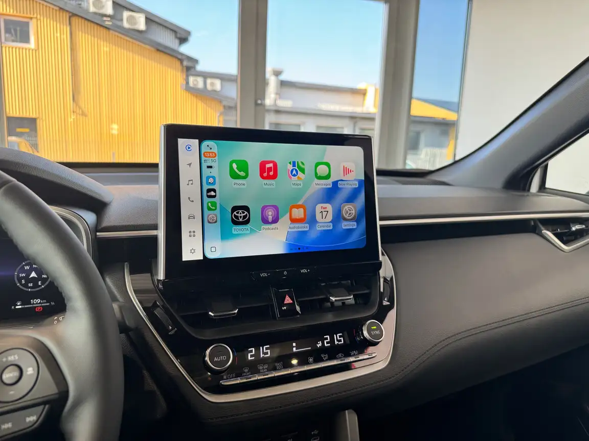 TOYOTA COROLLA CROSS