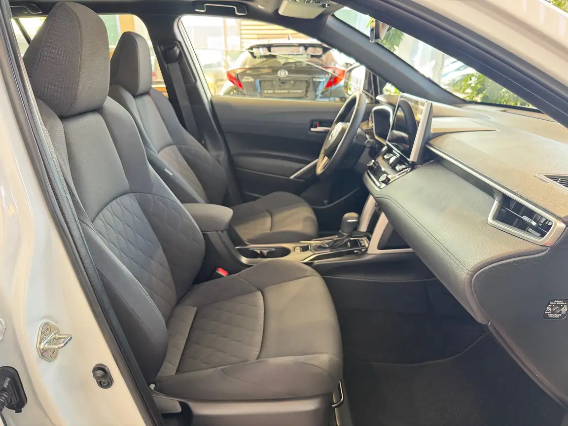 TOYOTA COROLLA CROSS