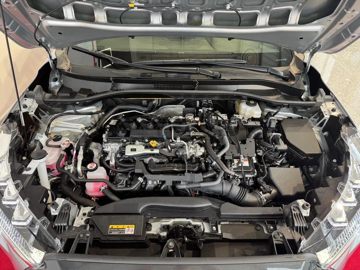 TOYOTA COROLLA CROSS