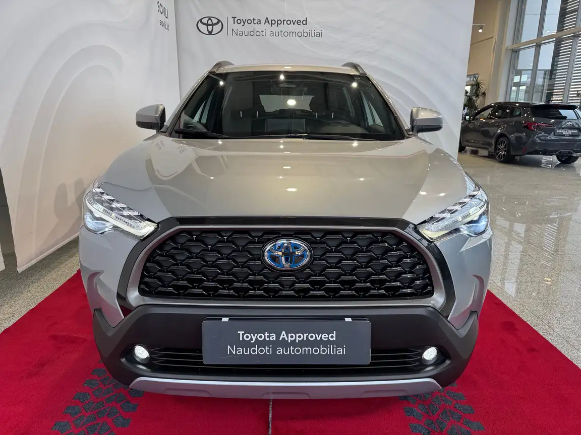 TOYOTA COROLLA CROSS
