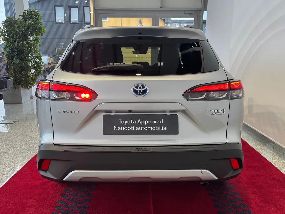 TOYOTA COROLLA CROSS