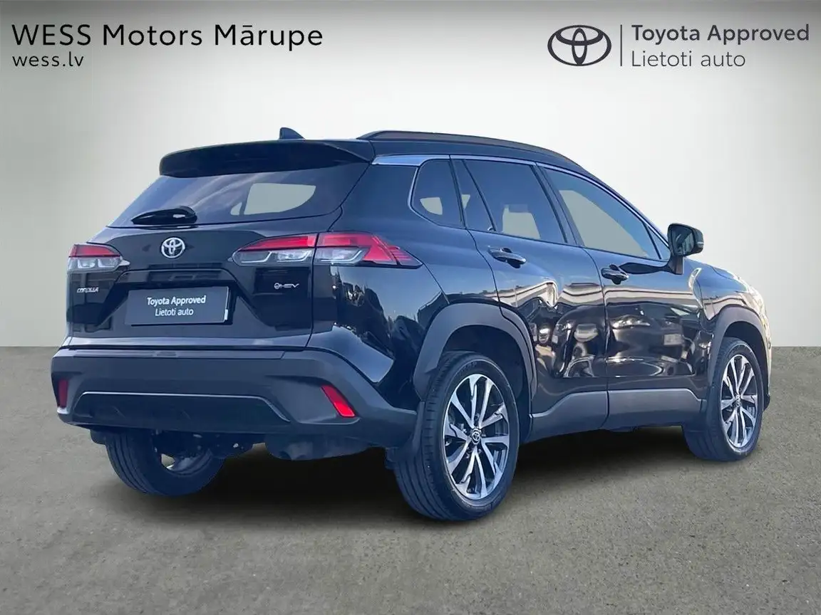 TOYOTA COROLLA CROSS
