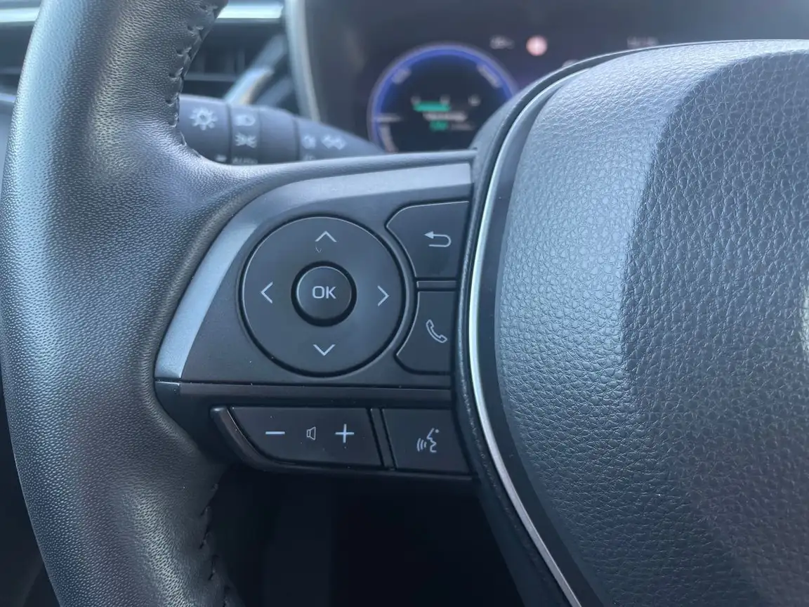 TOYOTA COROLLA CROSS