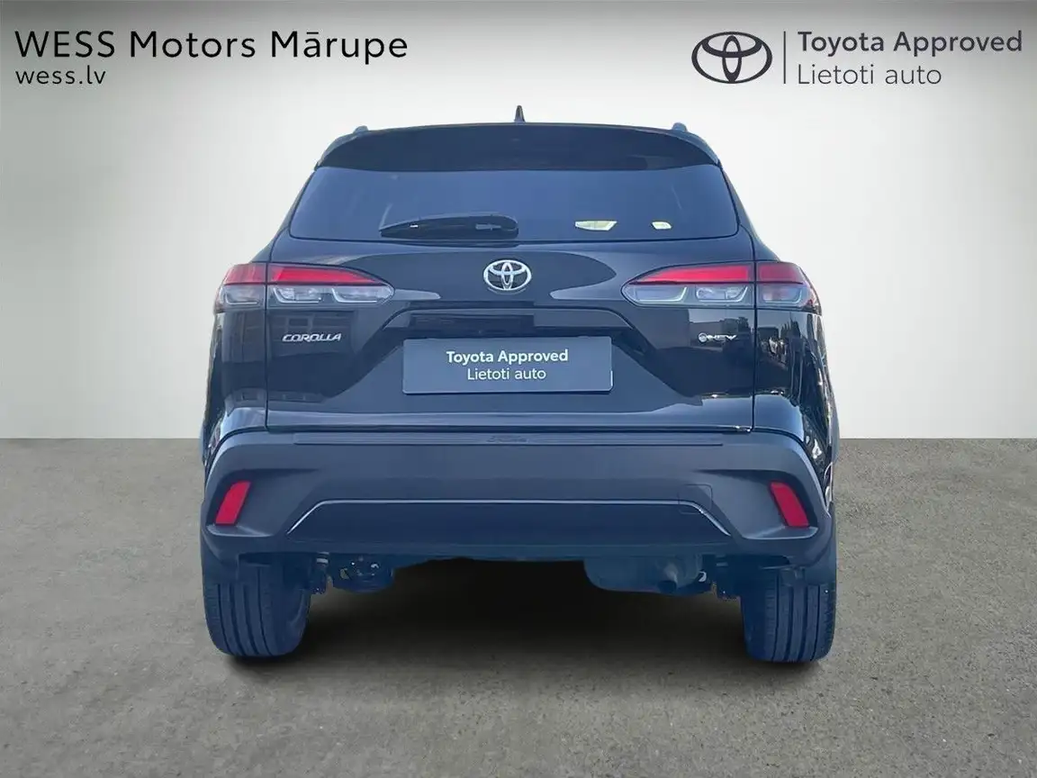 TOYOTA COROLLA CROSS