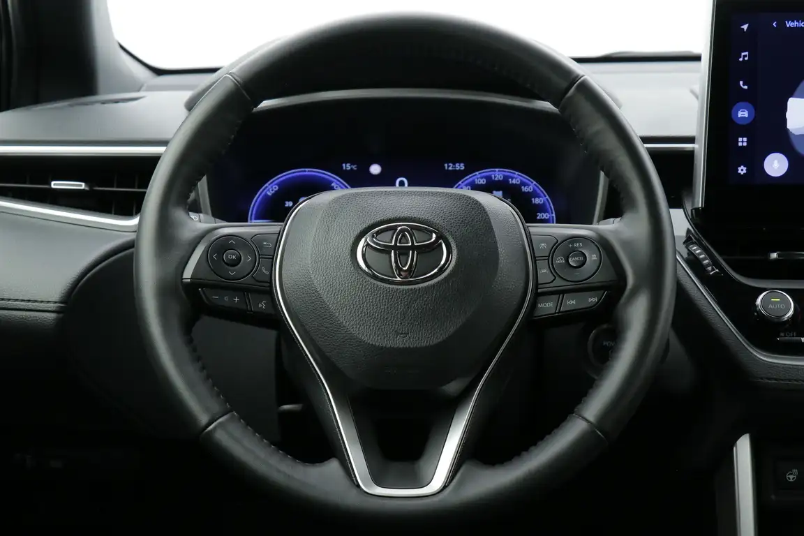 TOYOTA COROLLA CROSS