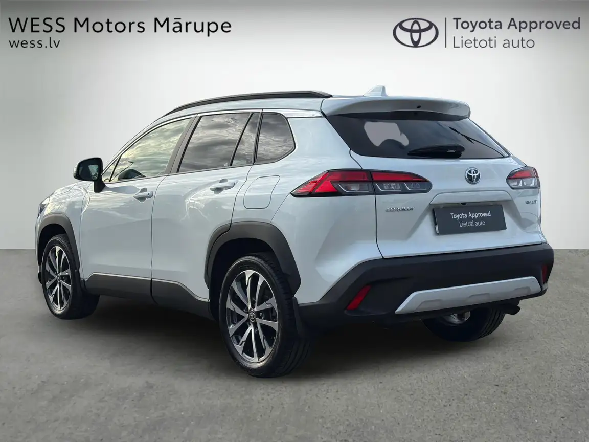 TOYOTA COROLLA CROSS