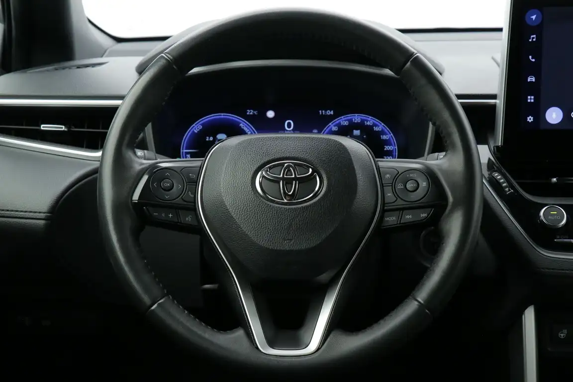 TOYOTA COROLLA CROSS