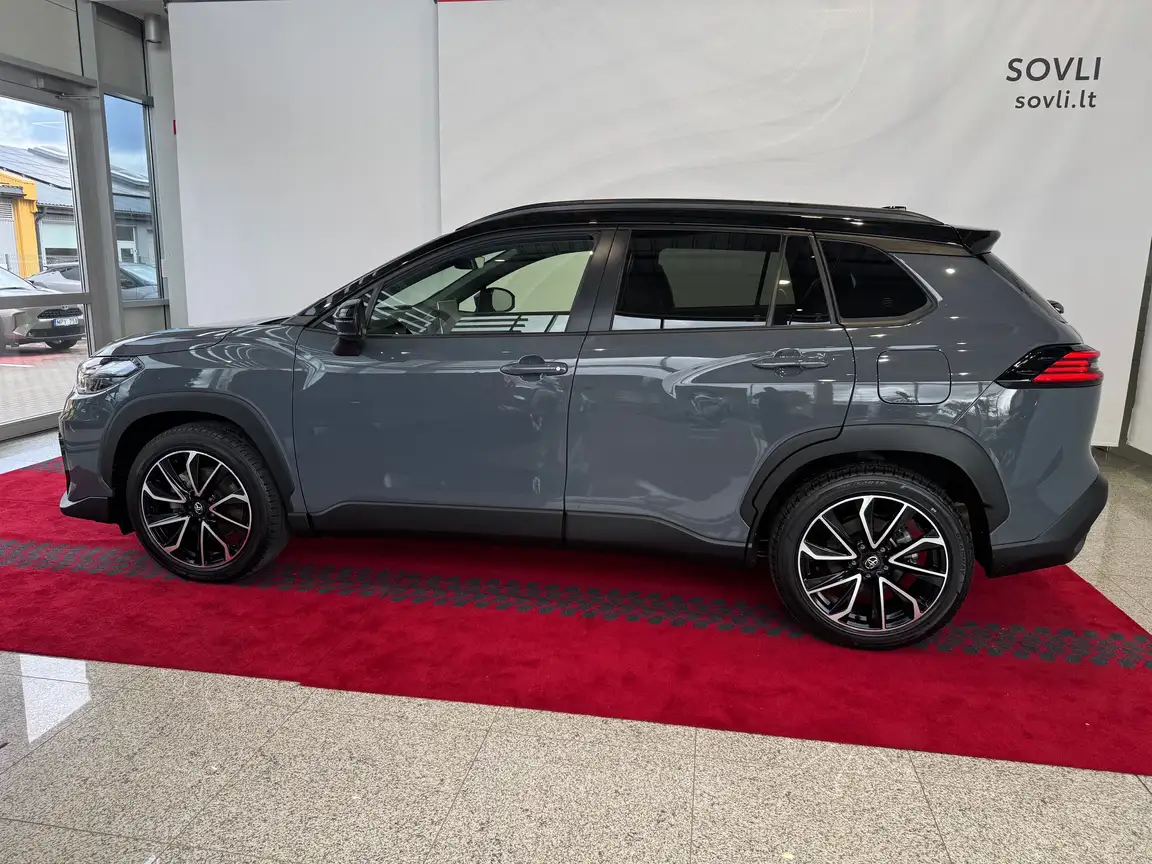 TOYOTA COROLLA CROSS