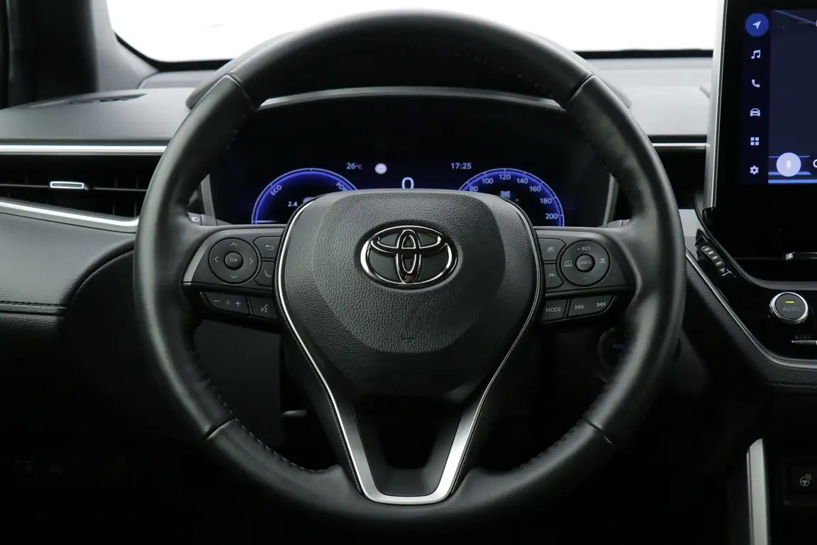 TOYOTA COROLLA CROSS