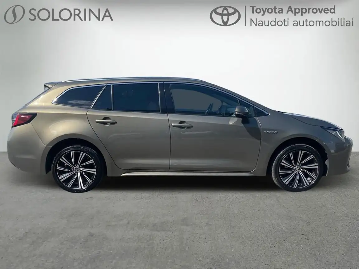 TOYOTA COROLLA