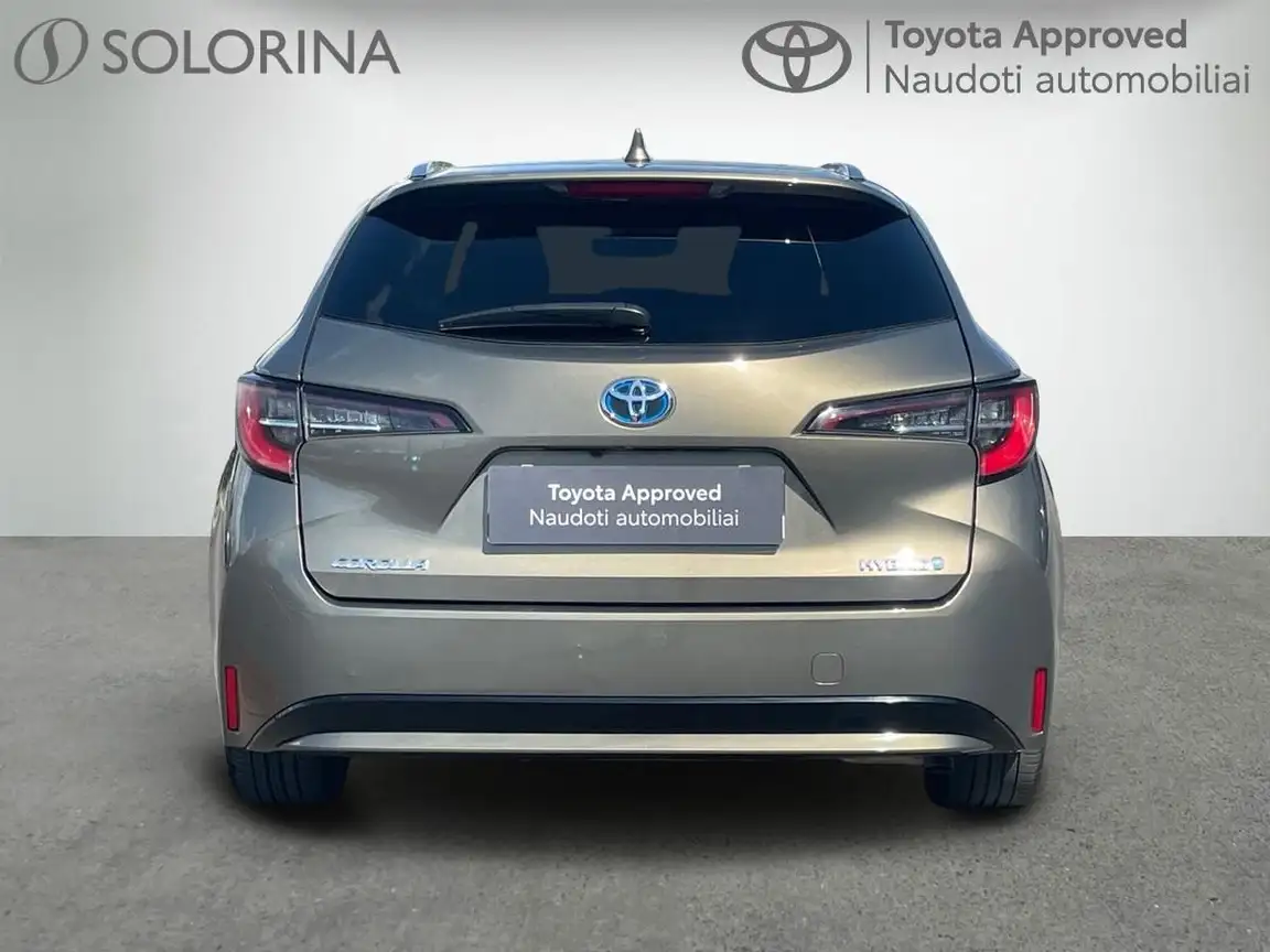 TOYOTA COROLLA