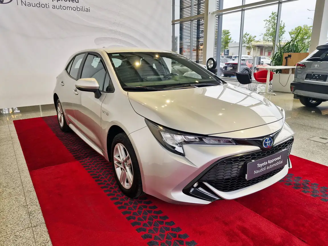 TOYOTA COROLLA