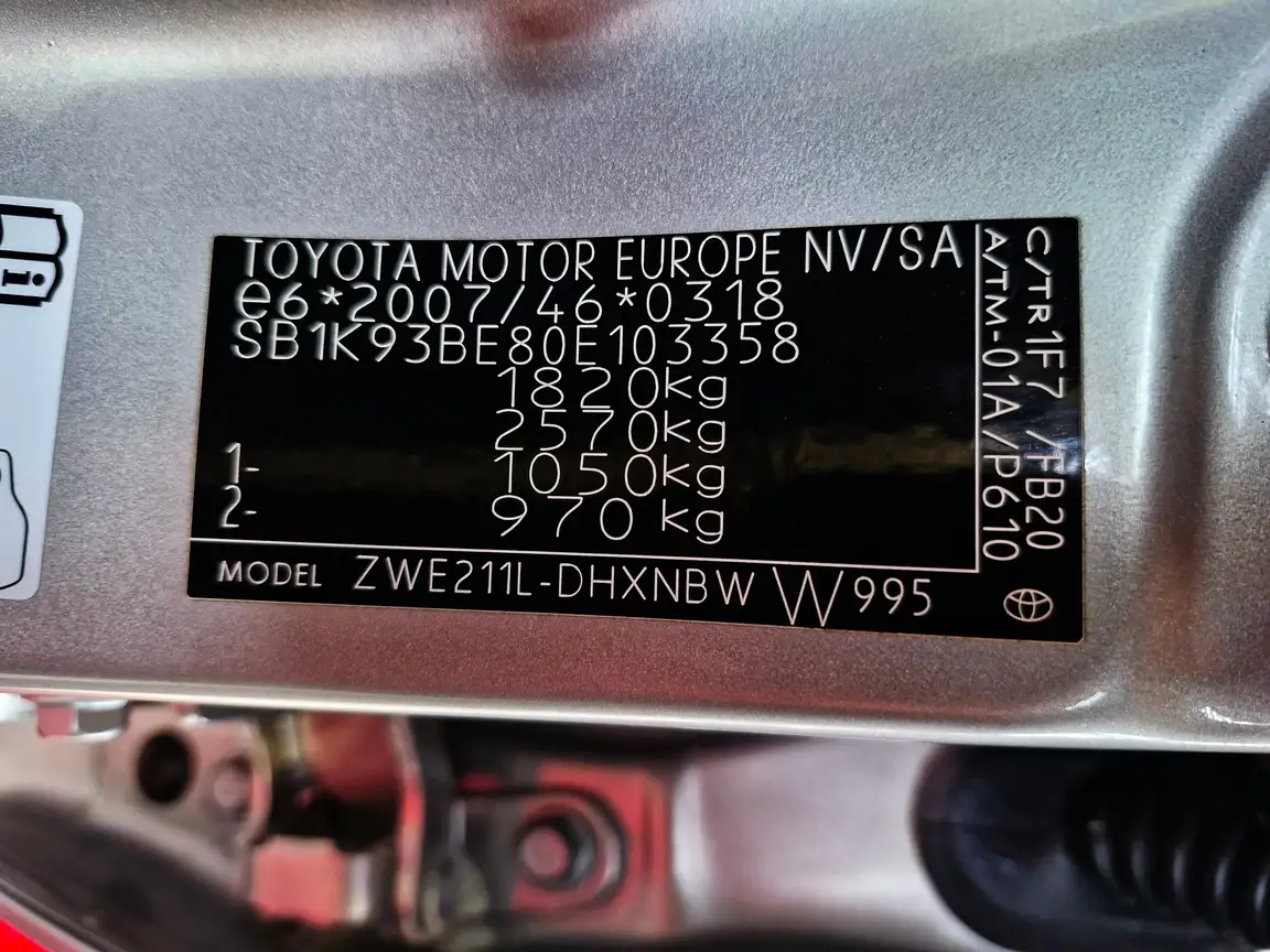 TOYOTA COROLLA