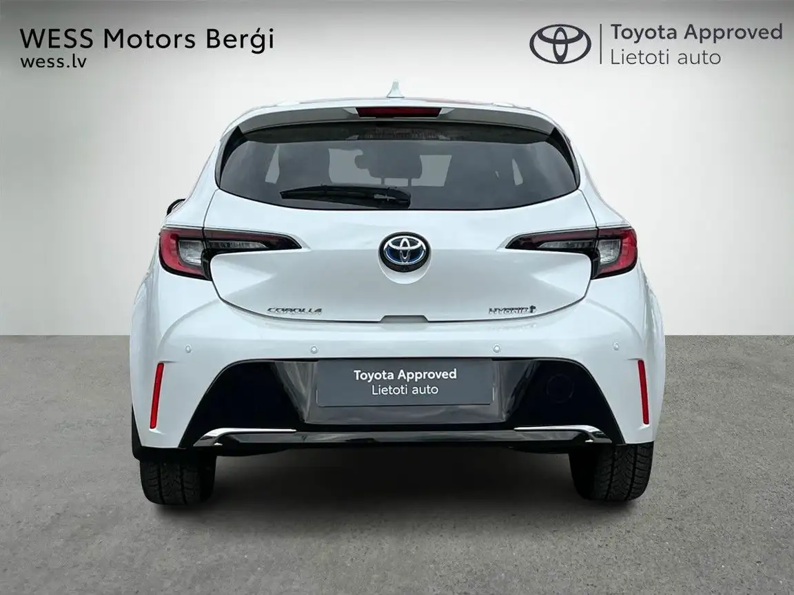 TOYOTA COROLLA