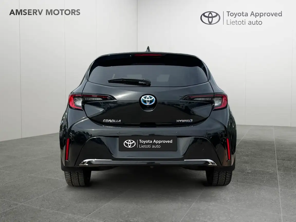 TOYOTA COROLLA
