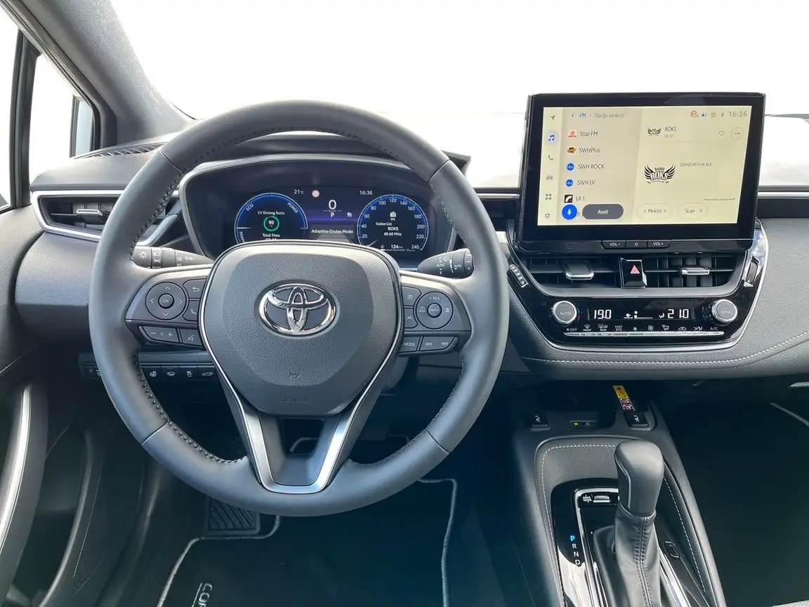TOYOTA COROLLA