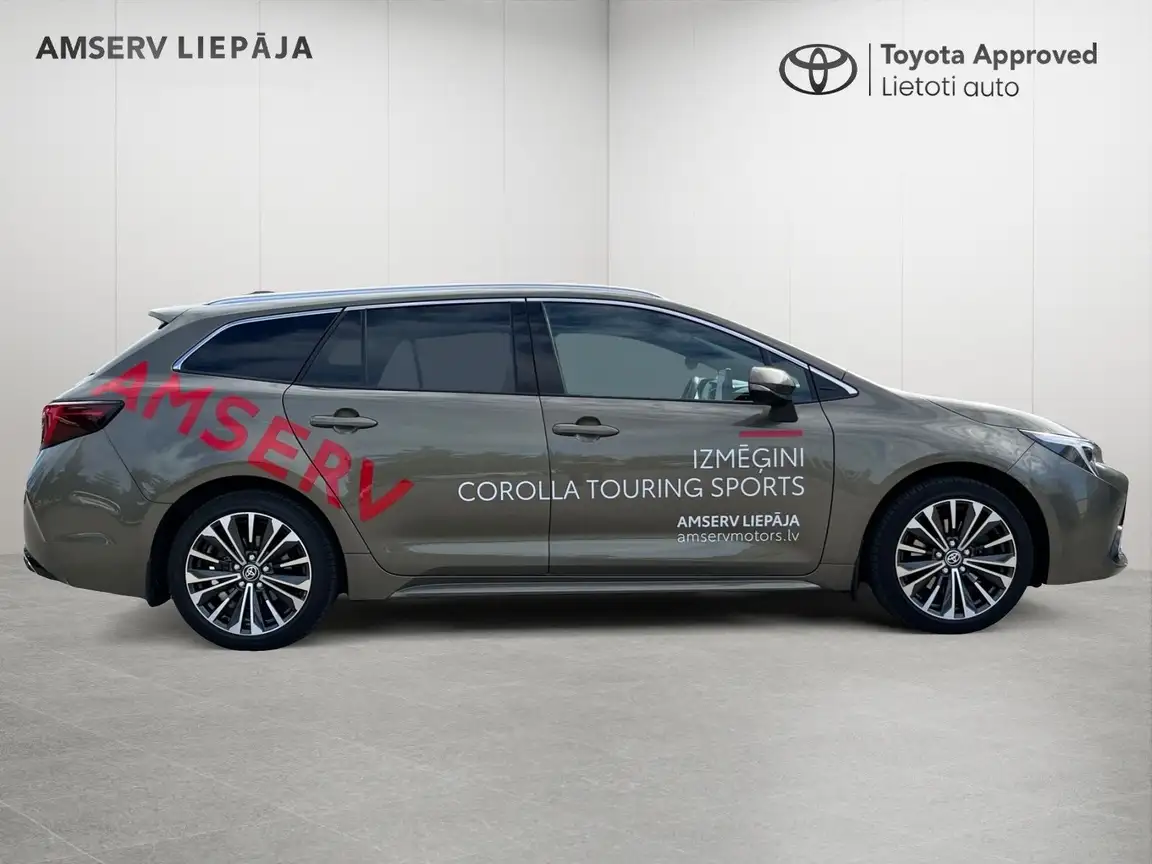 TOYOTA COROLLA