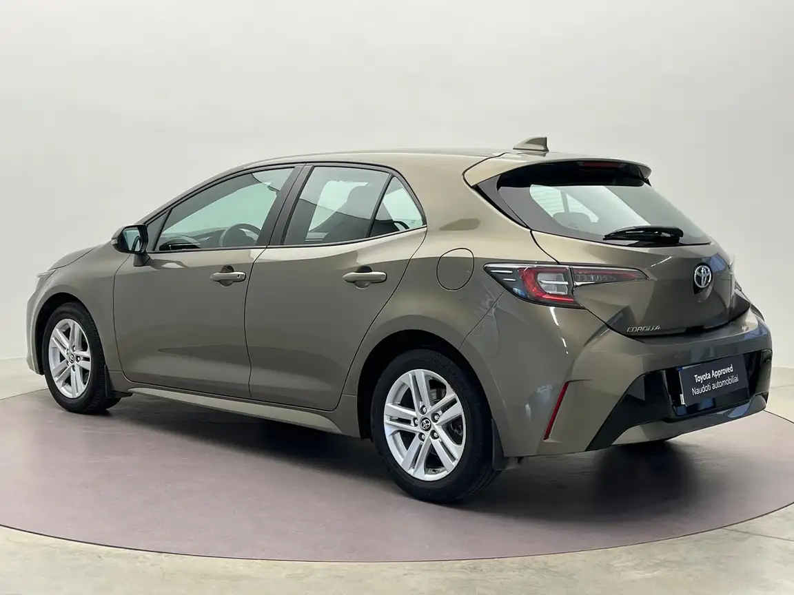 TOYOTA COROLLA