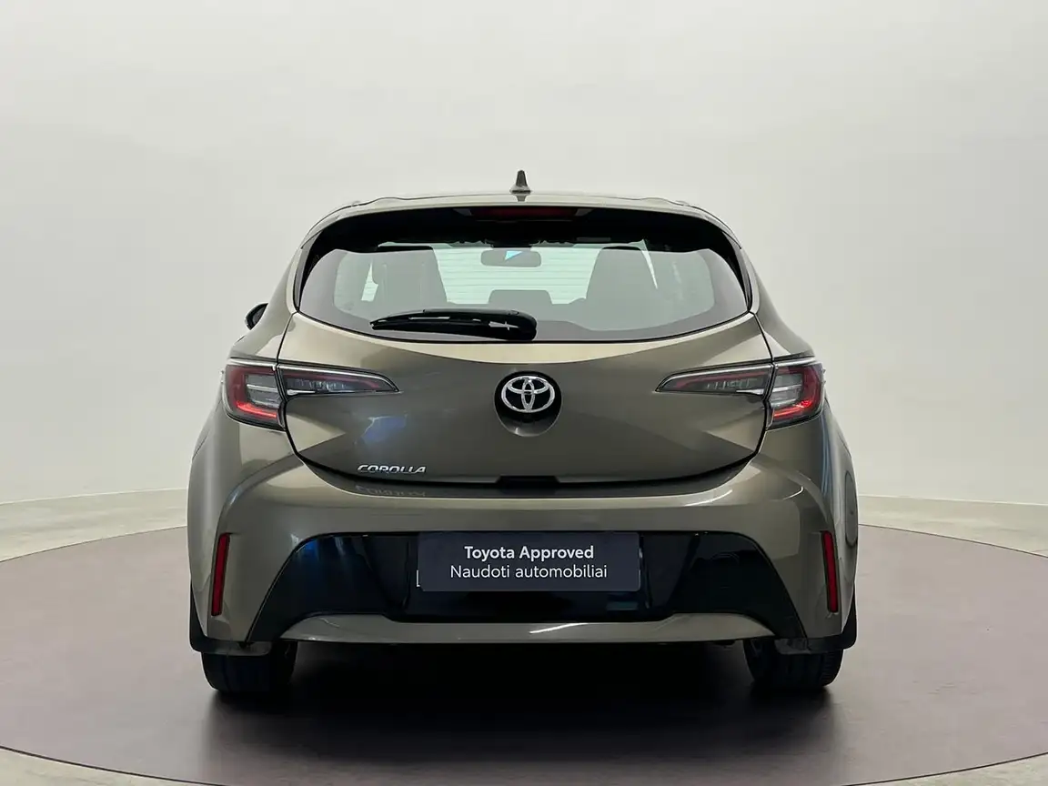 TOYOTA COROLLA