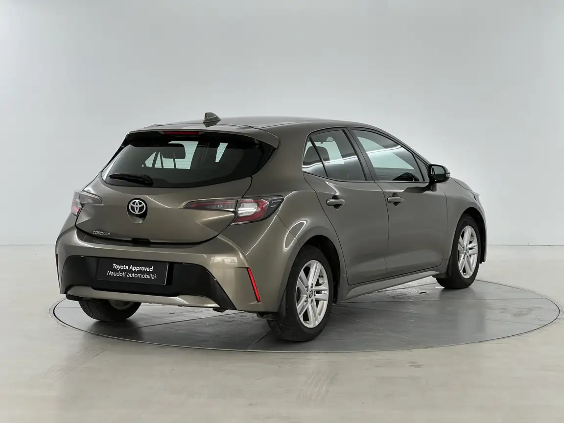 TOYOTA COROLLA