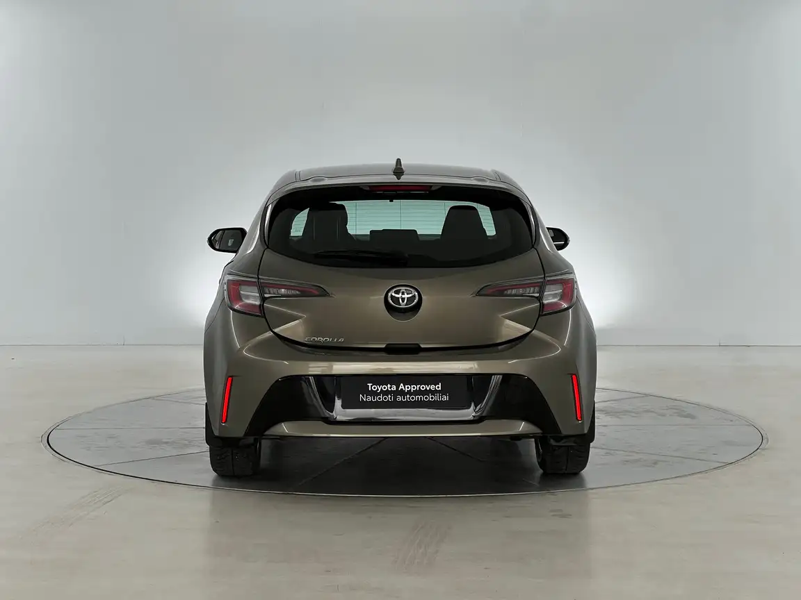TOYOTA COROLLA