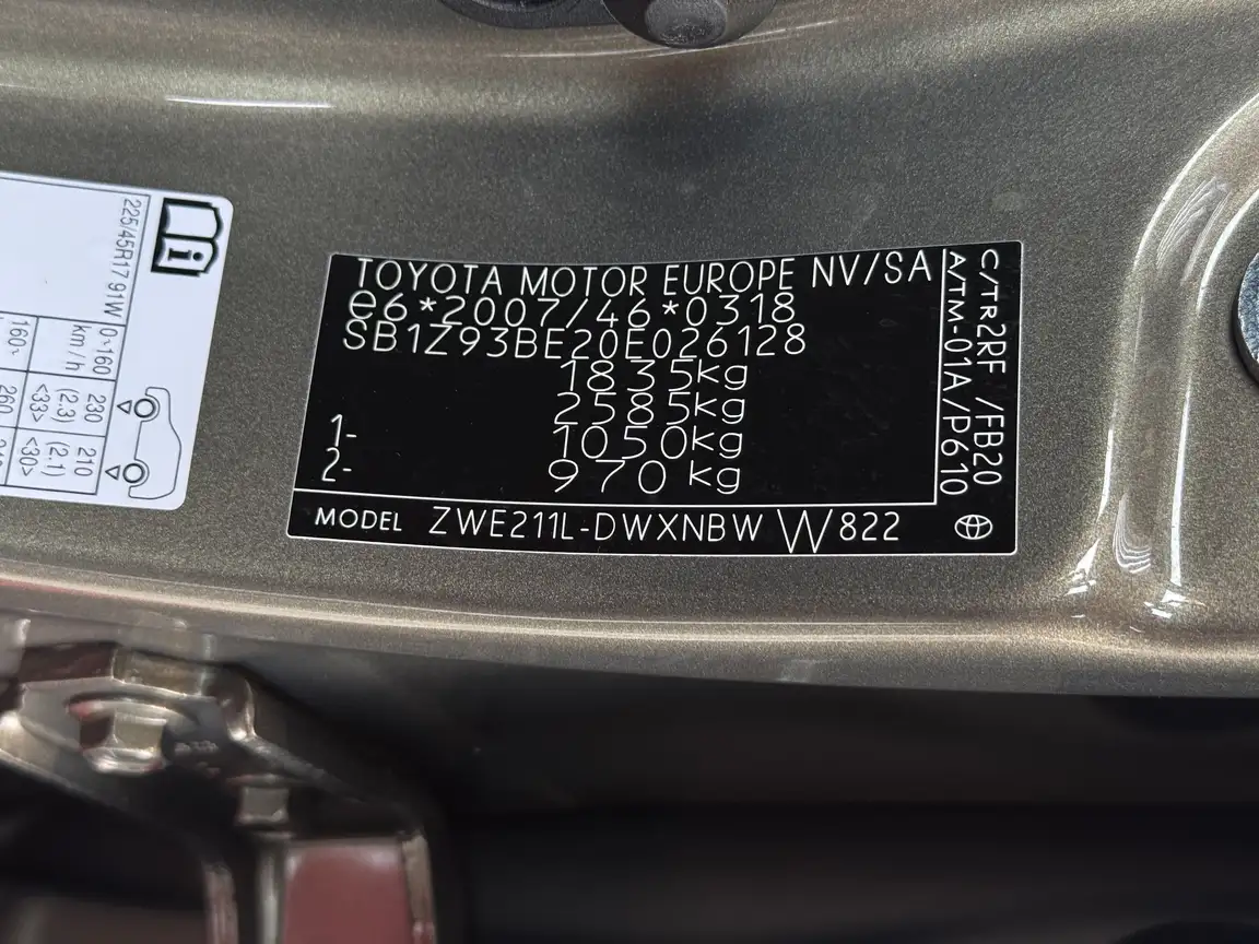 TOYOTA COROLLA