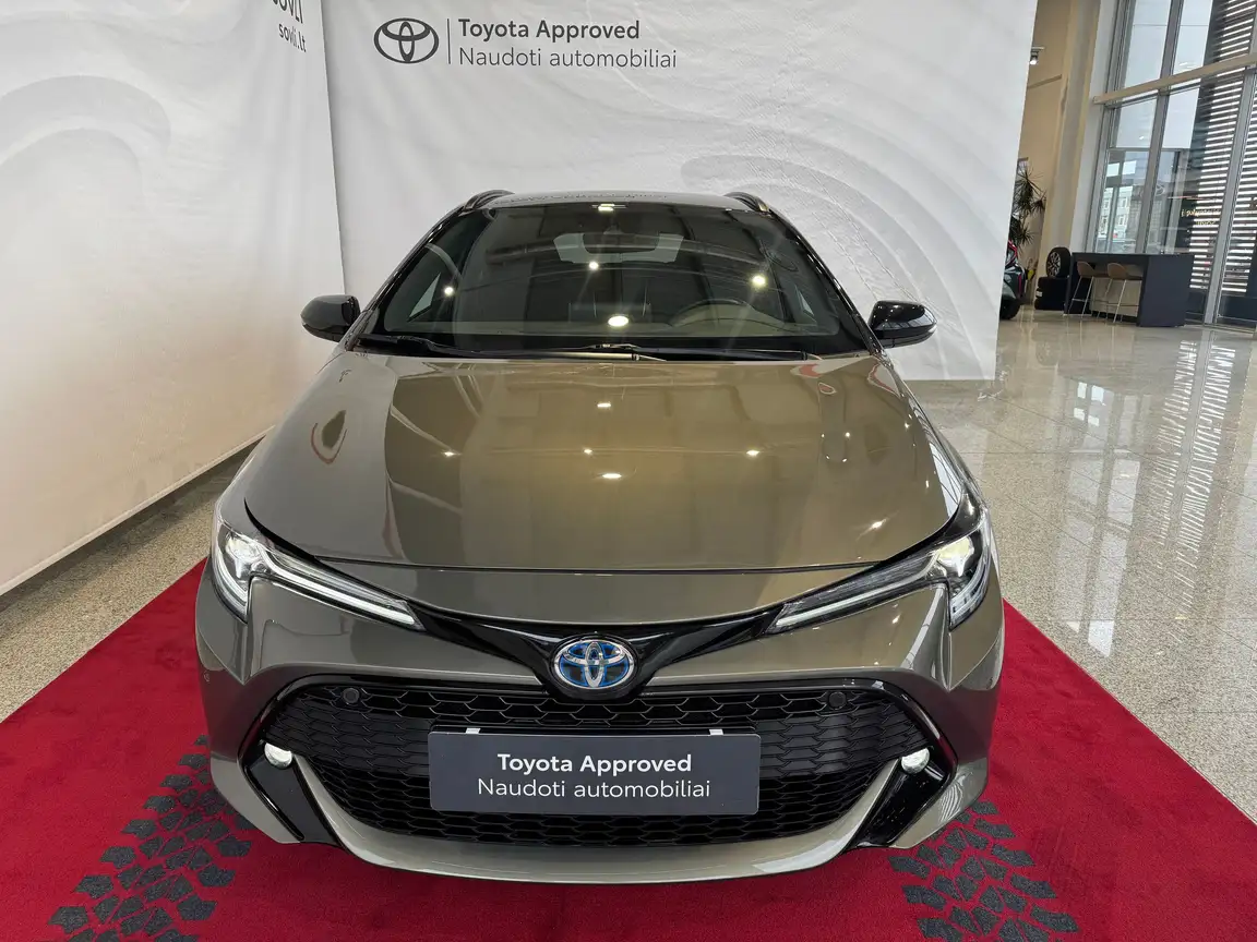 TOYOTA COROLLA