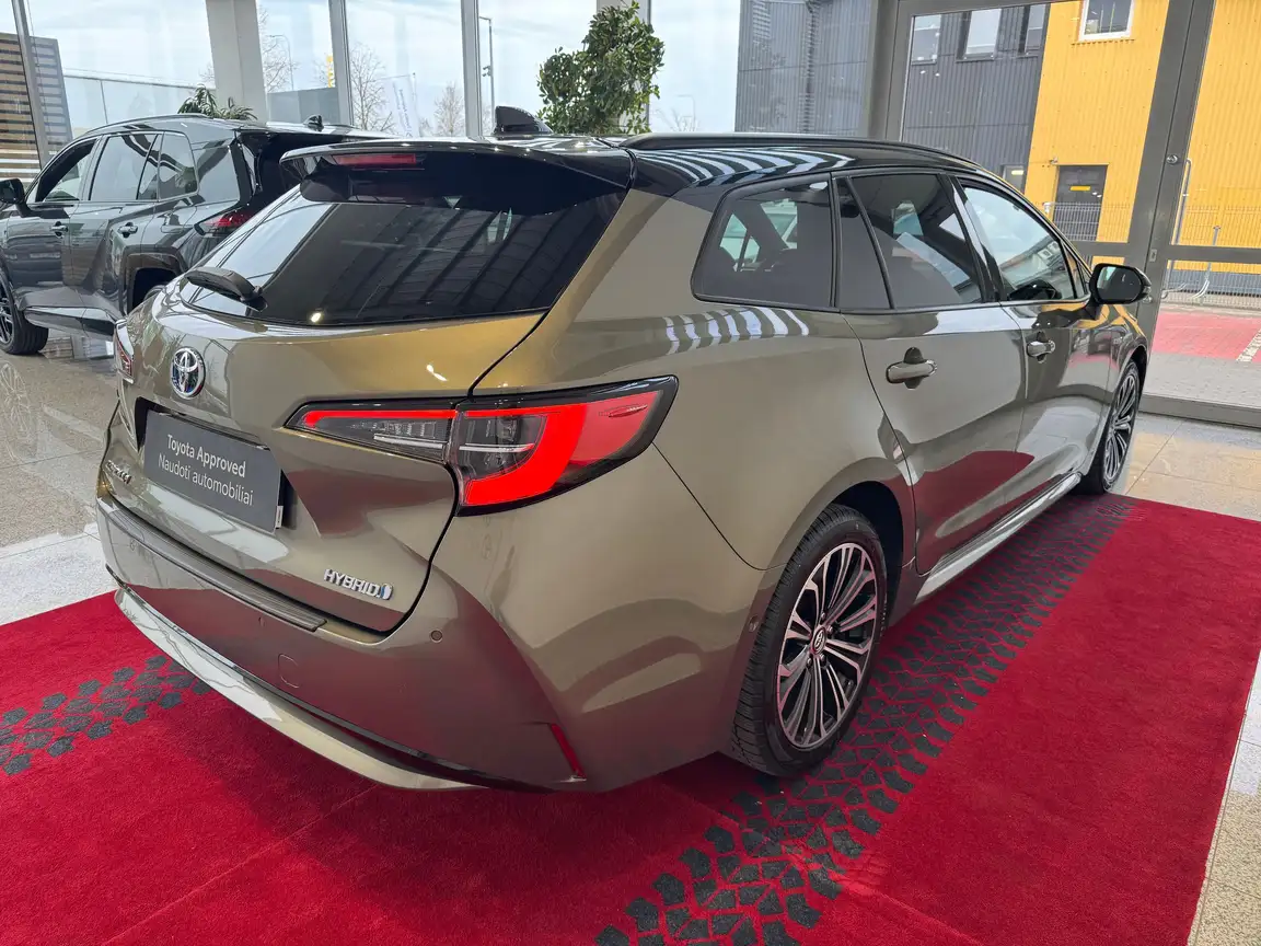 TOYOTA COROLLA