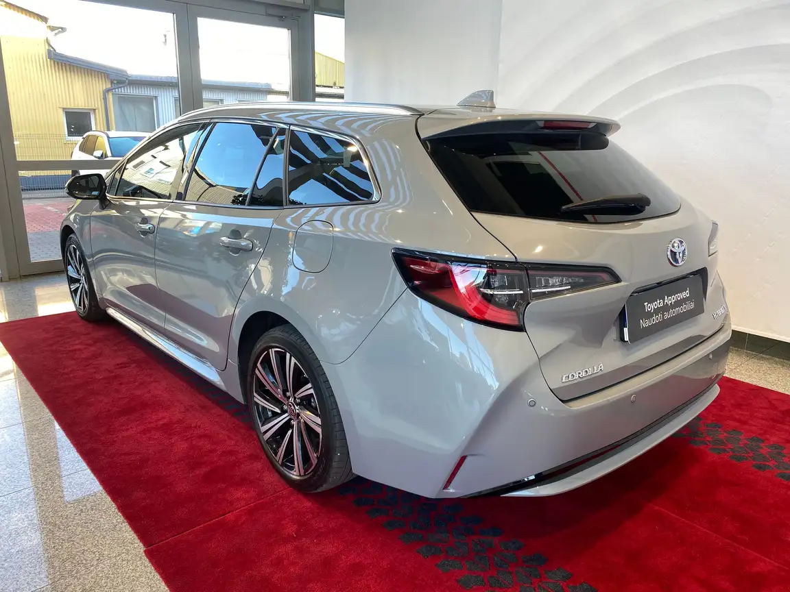 TOYOTA COROLLA