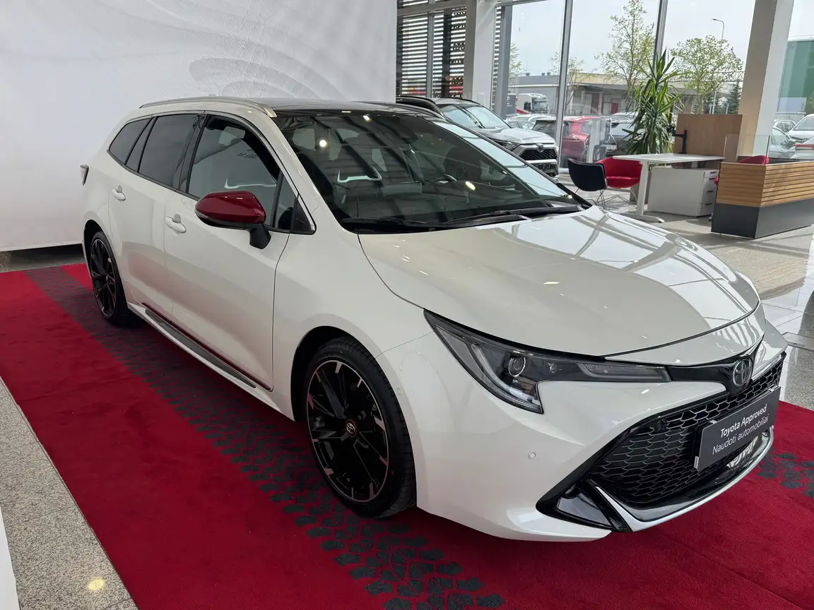 TOYOTA COROLLA