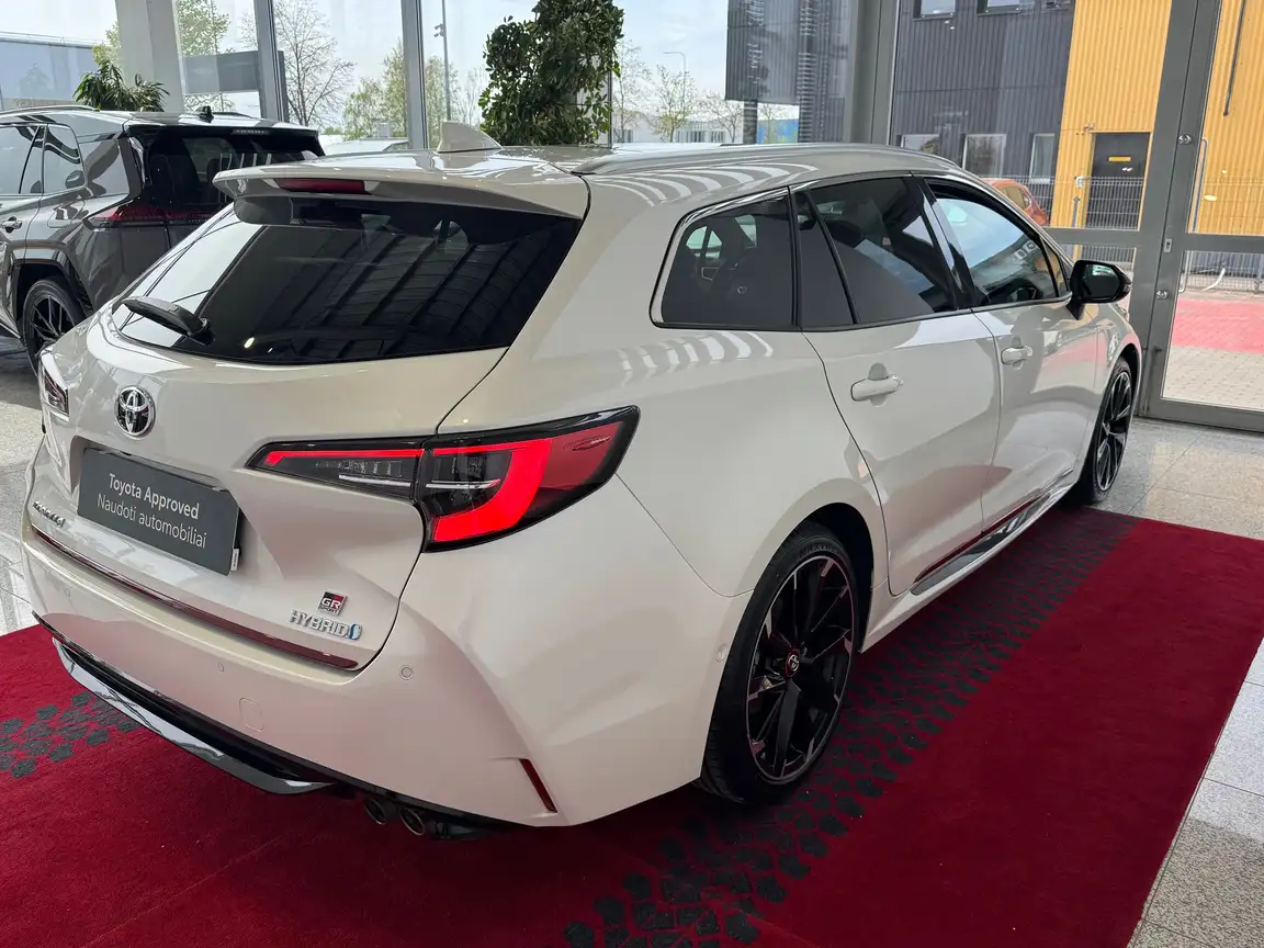 TOYOTA COROLLA