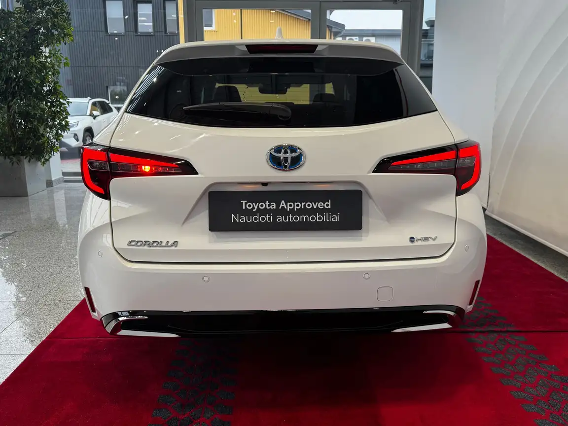 TOYOTA COROLLA