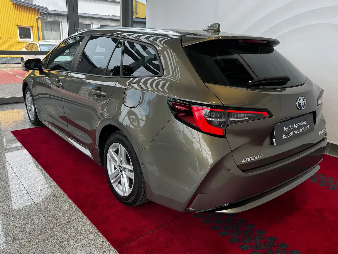 TOYOTA COROLLA