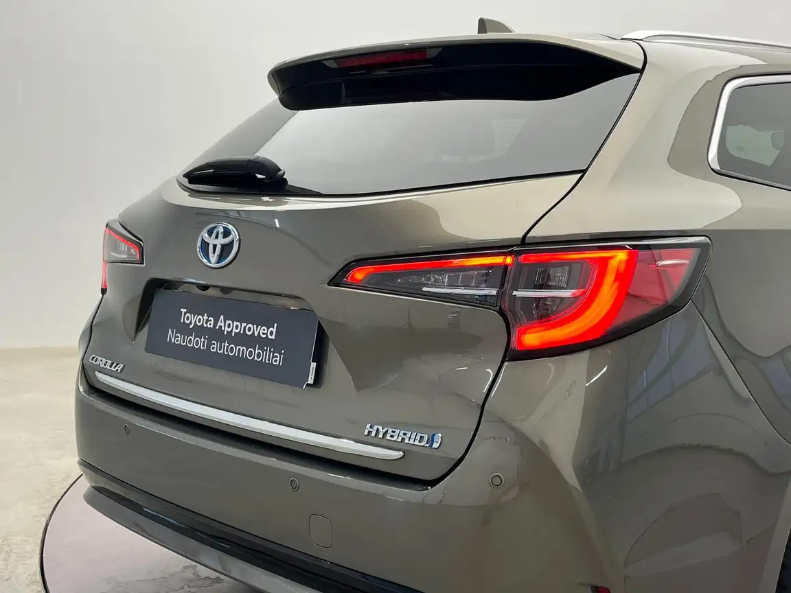 TOYOTA COROLLA