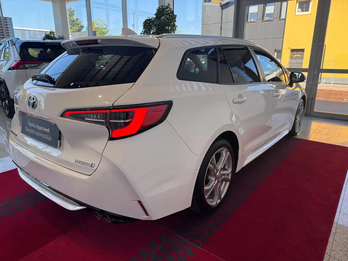 TOYOTA COROLLA