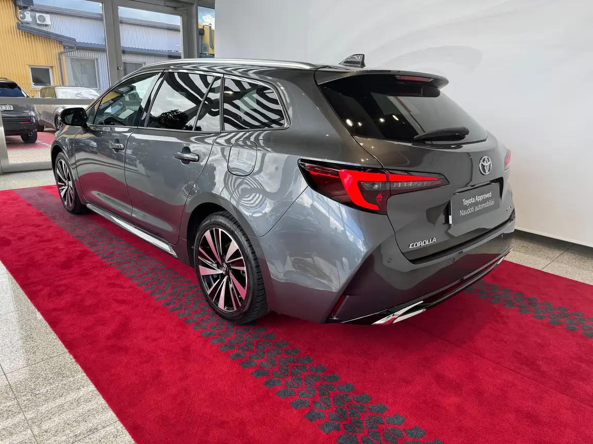 TOYOTA COROLLA