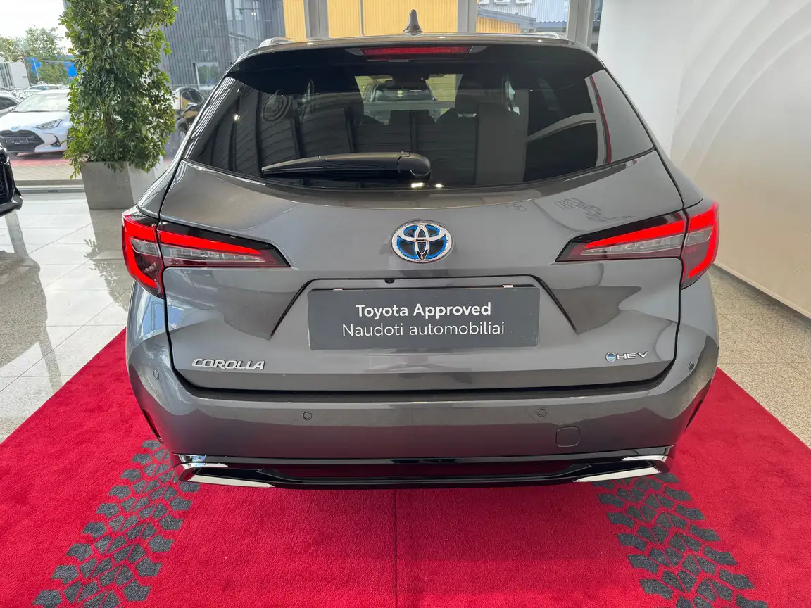 TOYOTA COROLLA
