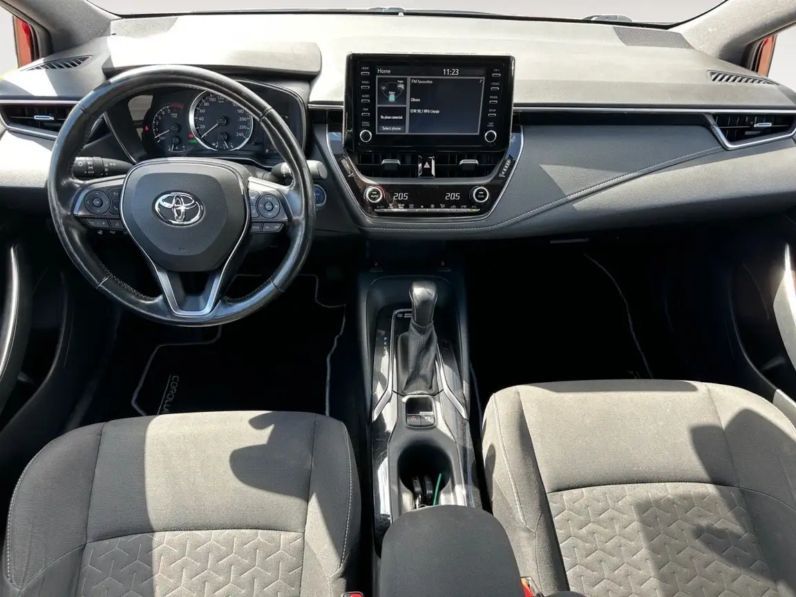 TOYOTA COROLLA