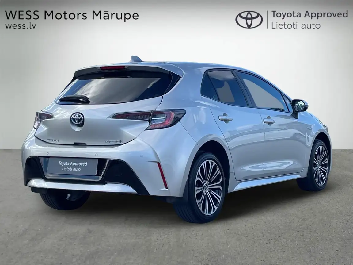 TOYOTA COROLLA
