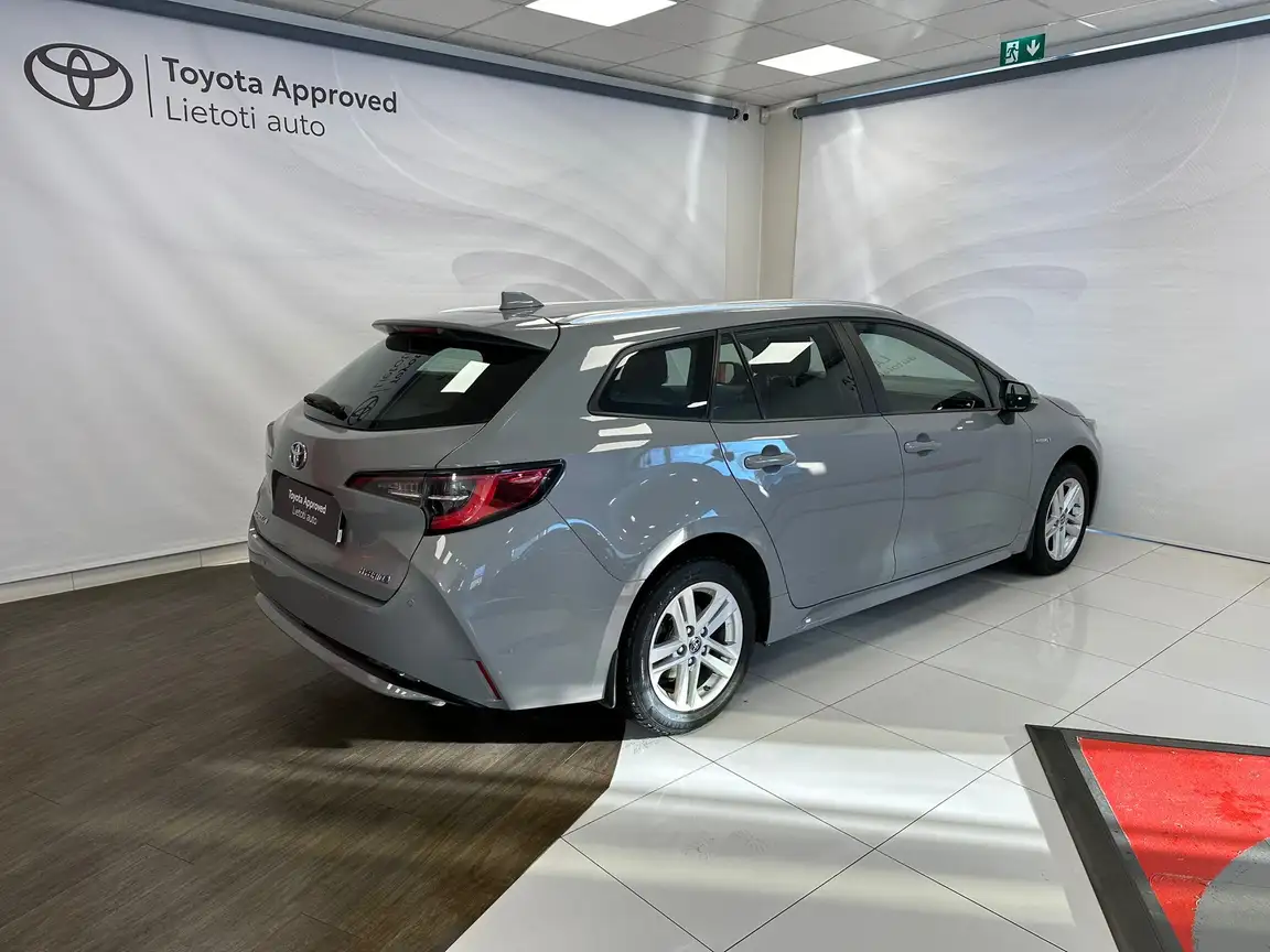 TOYOTA COROLLA