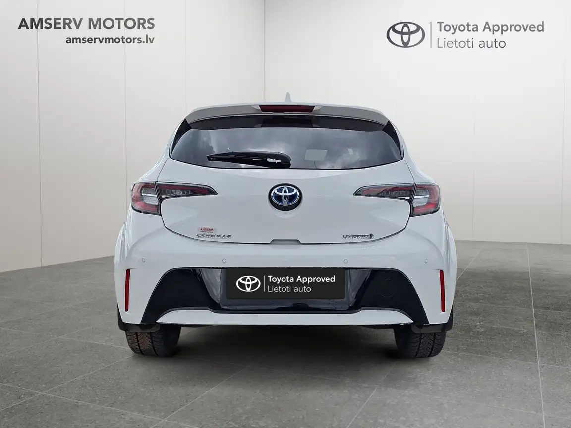 TOYOTA COROLLA
