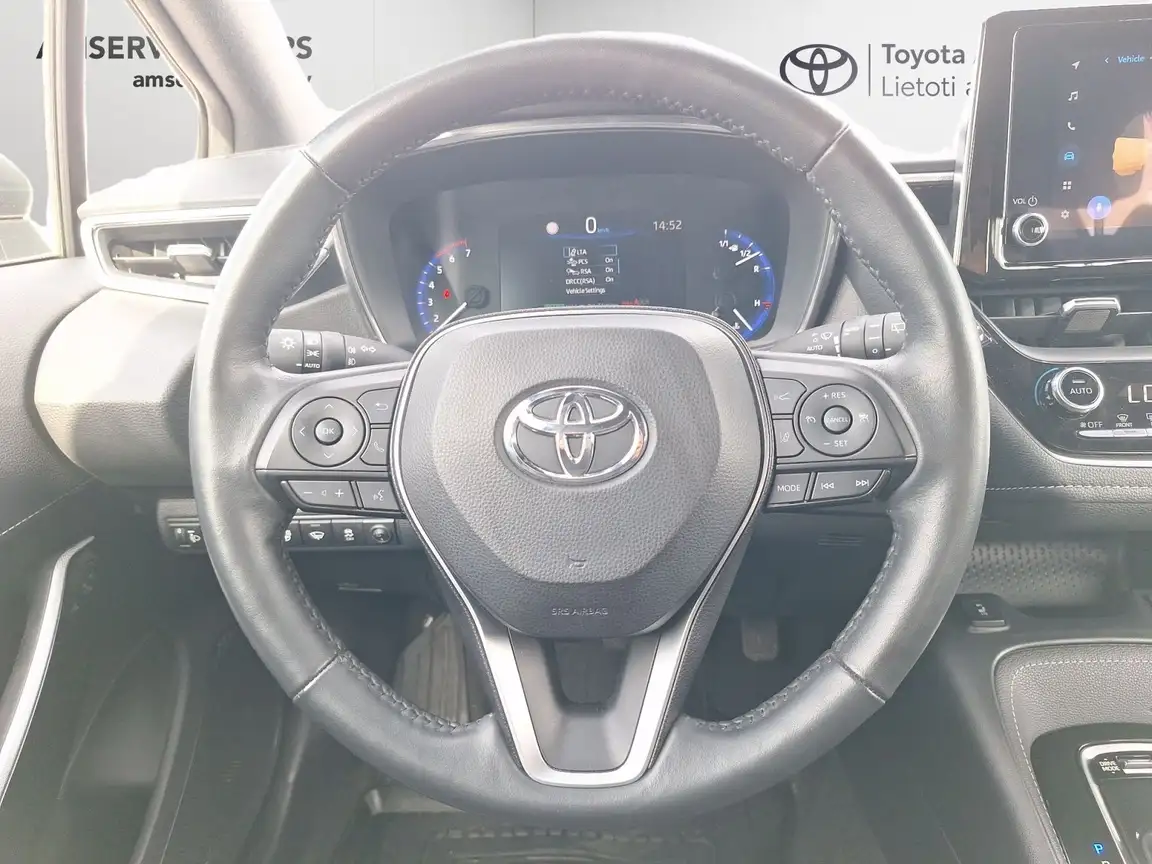 TOYOTA COROLLA