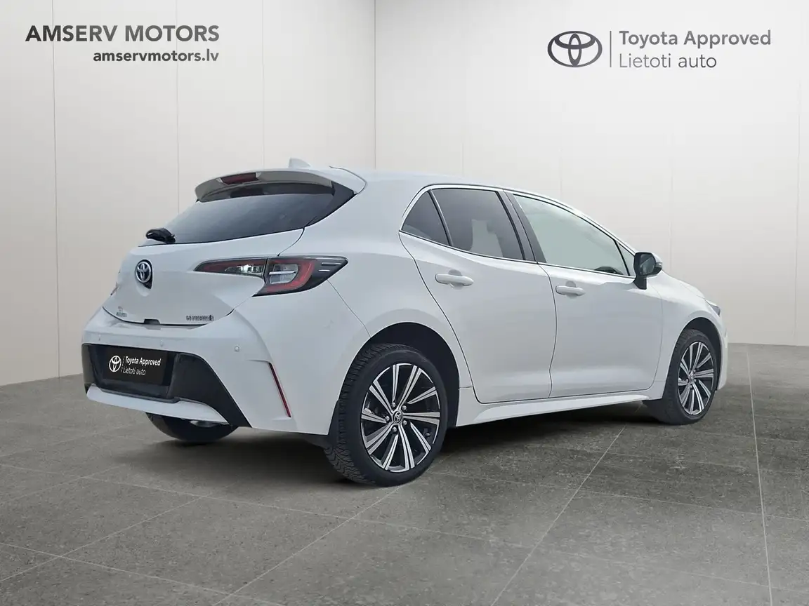 TOYOTA COROLLA