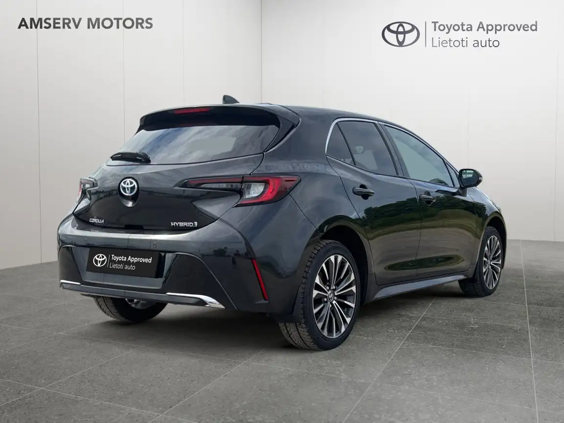 TOYOTA COROLLA