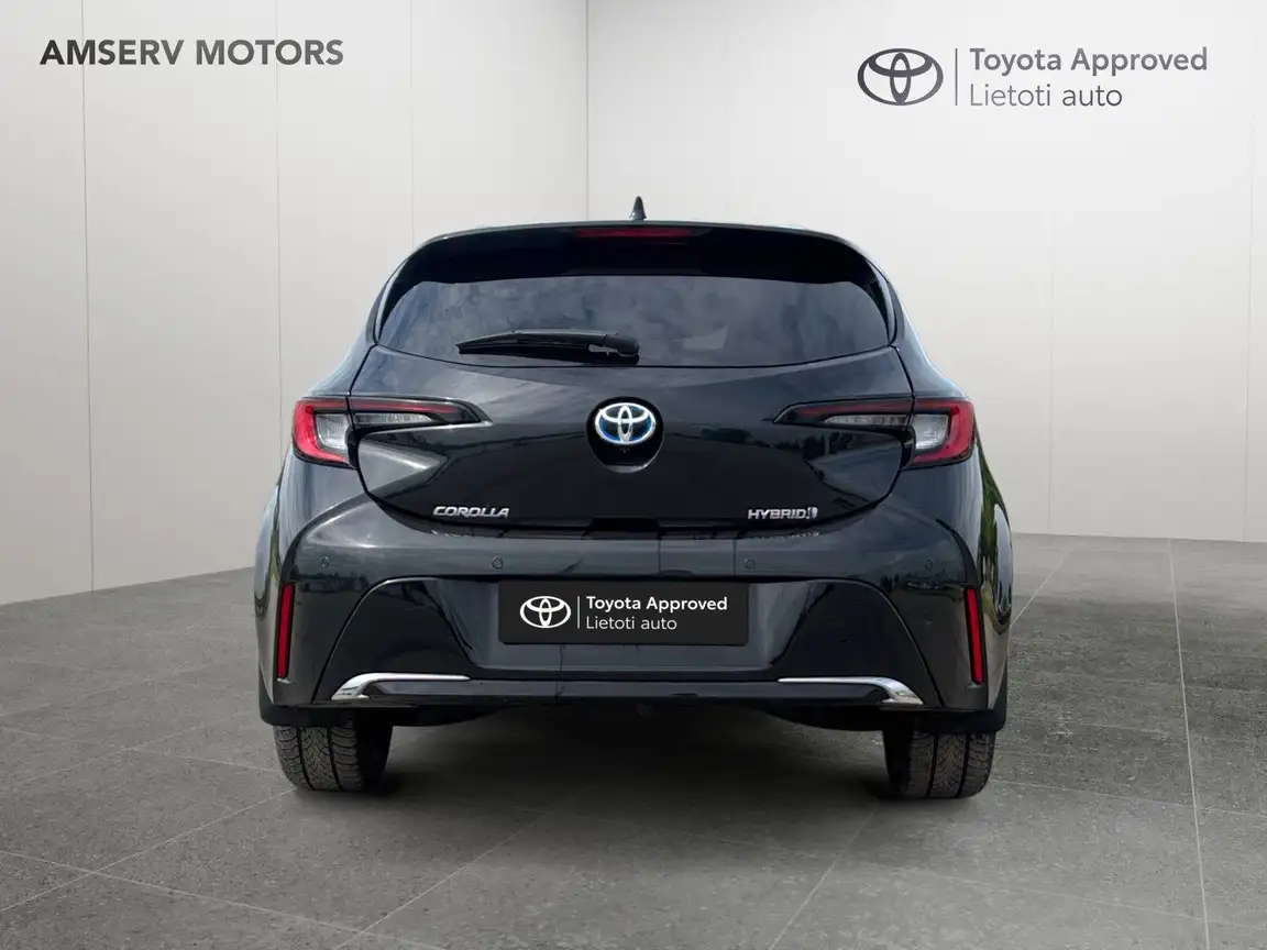 TOYOTA COROLLA