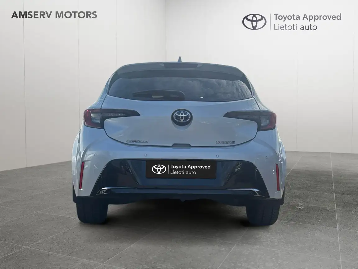 TOYOTA COROLLA