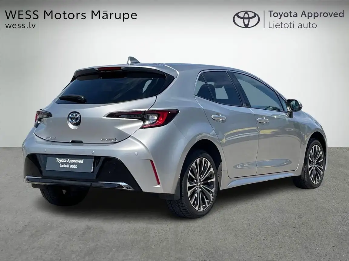 TOYOTA COROLLA