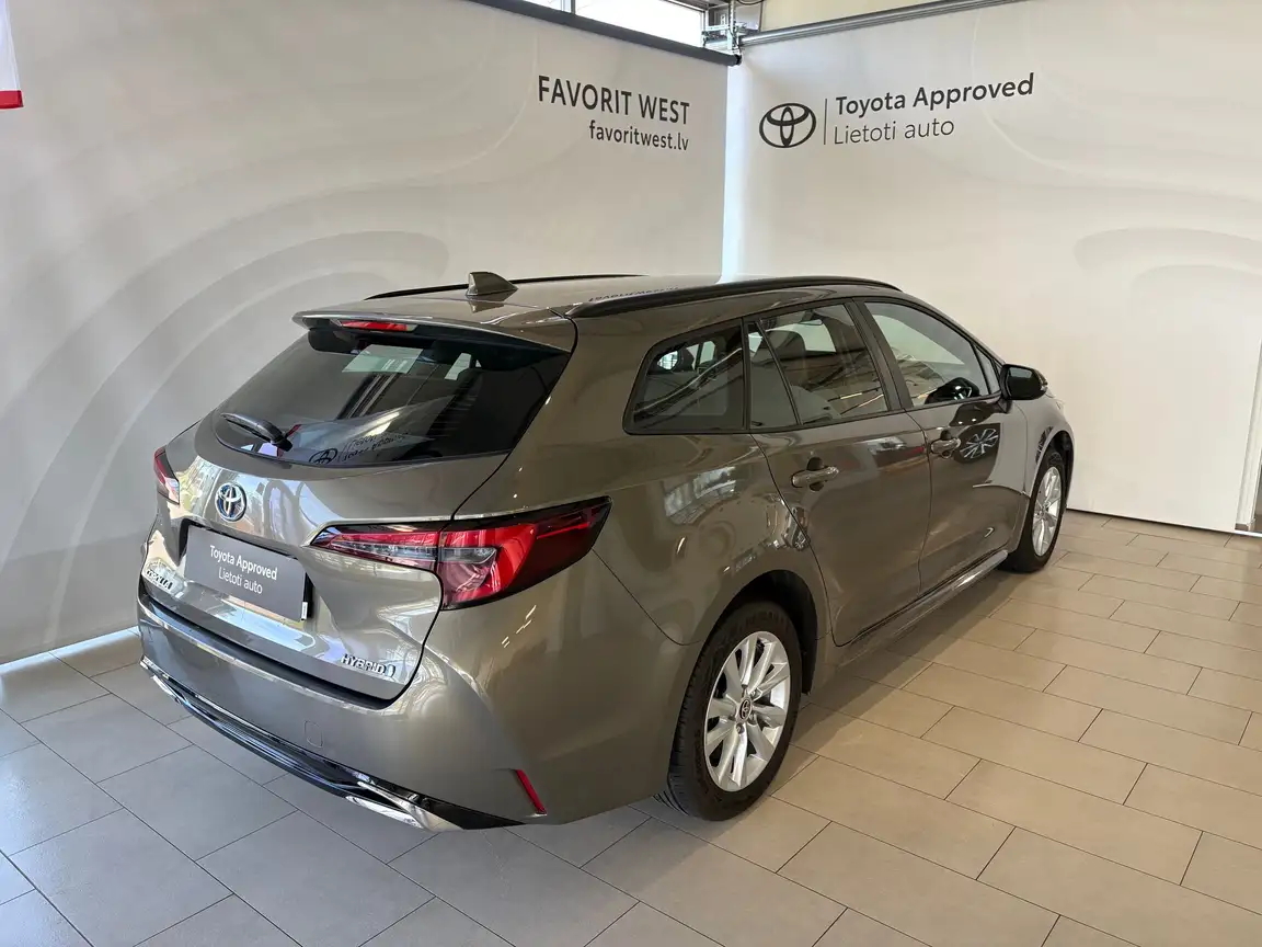 TOYOTA COROLLA